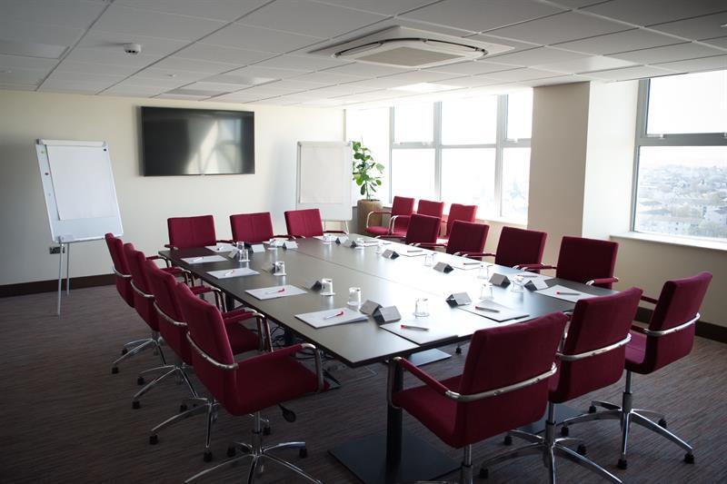 Ramada East Kilbride Hotel Bagian luar foto